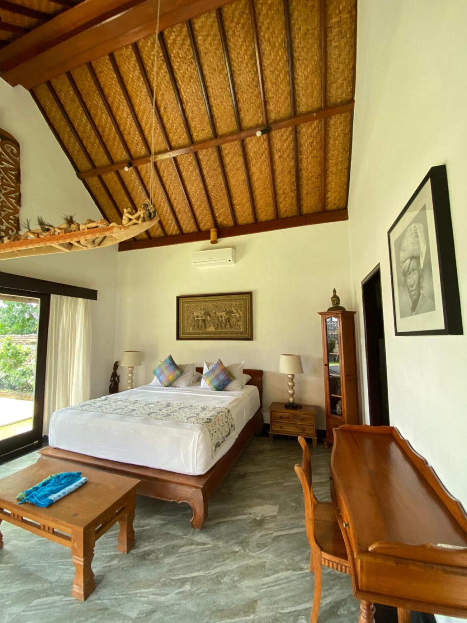 Puri Ayu Hotel Canggu  Exterior photo