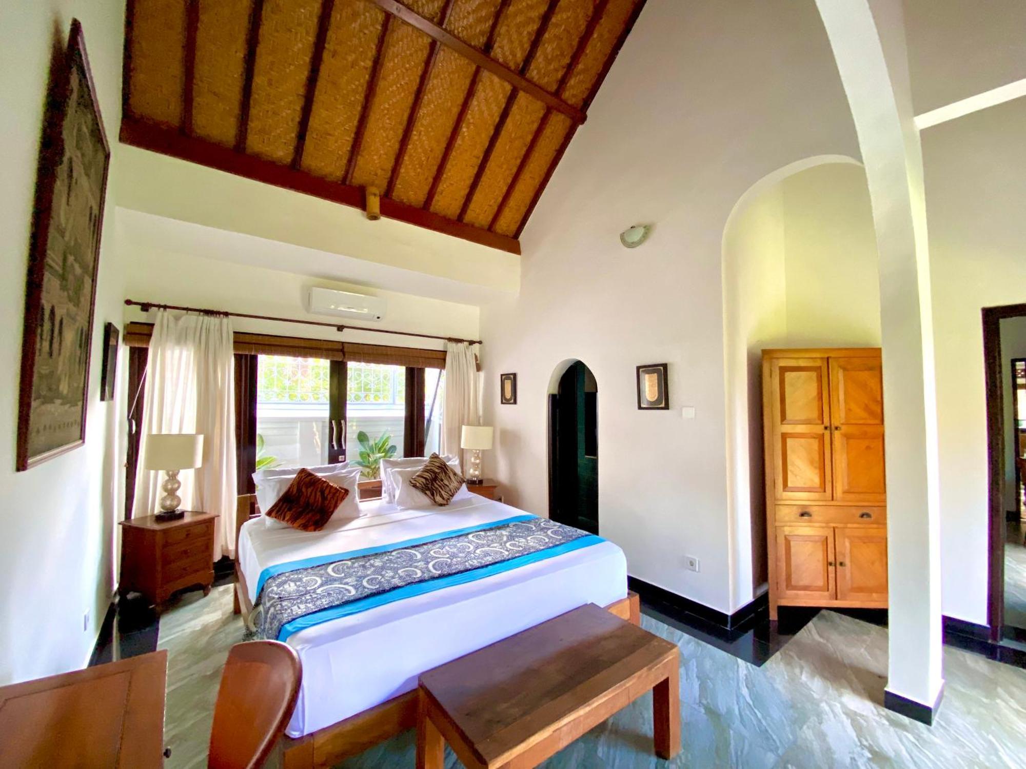 Puri Ayu Hotel Canggu  Exterior photo
