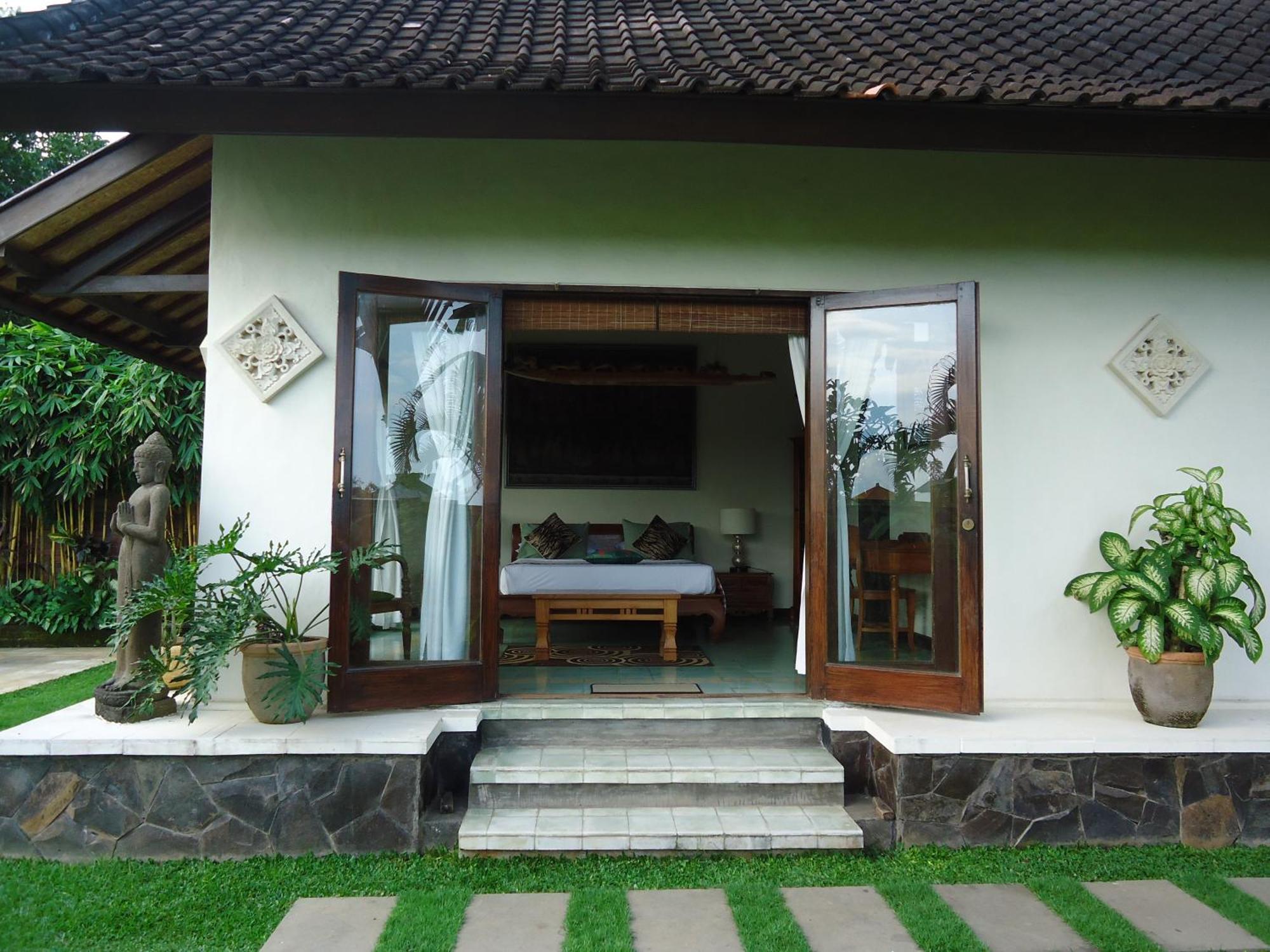Puri Ayu Hotel Canggu  Room photo